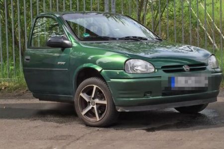 Picture Divorced Man Literally Gave His Ex-Wife Half of Everything