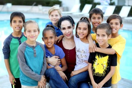 Picture A Woman Named Nadya Suleman Gave Birth to Octuplets through IVF