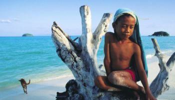 Picture The Children of the Moken Tribe Have Perfect Underwater Vision