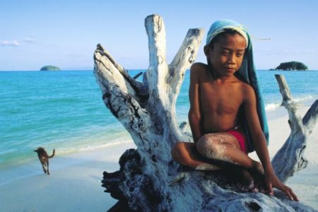 Picture The Children of the Moken Tribe Have Perfect Underwater Vision