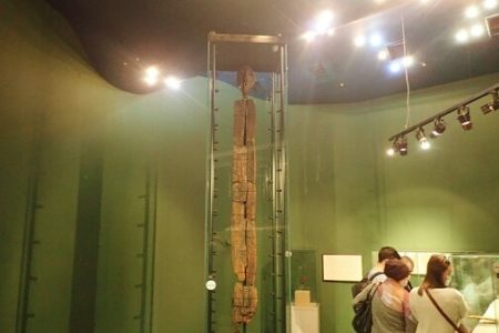 Picture The Shigir Idol – Nine-Foot-Tall Totem Pole Discovered in Russia