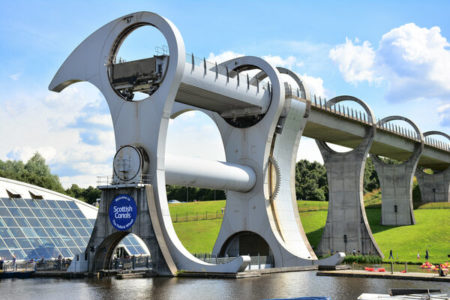 Picture The Falkirk Wheel – The Only Rotating Boat Lift of Its Kind