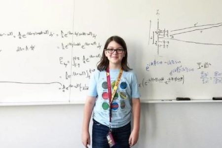 Picture Who is Elliott Tanner?