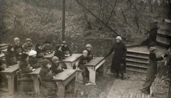 Picture What Were Open-Air Schools? Can They Be Re-introduced?