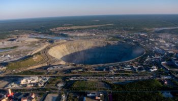 Picture How Deep Is the Mir Mine, the Second Largest Man-made Pit in the World?