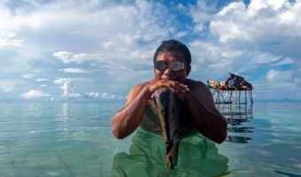 Picture Meet the Bajau Laut, Marine Nomads Who Can Remain 200ft Underwater for 13 Minutes