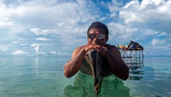 Picture Meet the Bajau Laut, Marine Nomads Who Can Remain 200ft Underwater for 13 Minutes