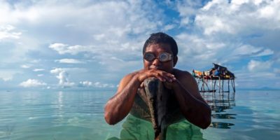Picture Meet the Bajau Laut, Marine Nomads Who Can Remain 200ft Underwater for 13 Minutes