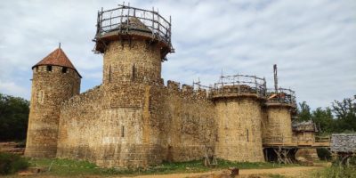 Picture France Is Building a Medieval Castle Using 800-Year-Old Tools and Technology
