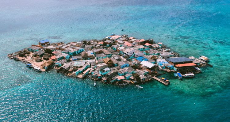 Santa Cruz del Islote The World s Most Densely Populated Island