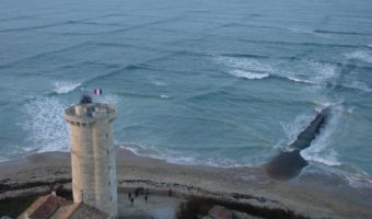 Picture What Causes Square Waves and Why Are They Dangerous?