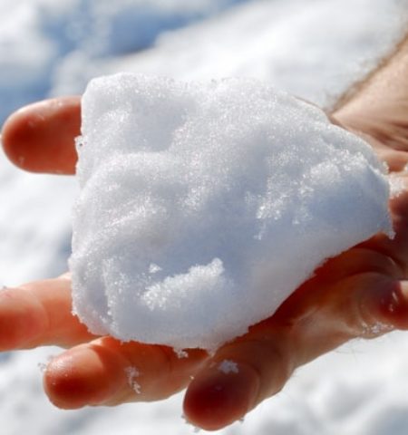 Picture Why Is It a Bad Idea to Eat Snow, Even When It’s Fresh?