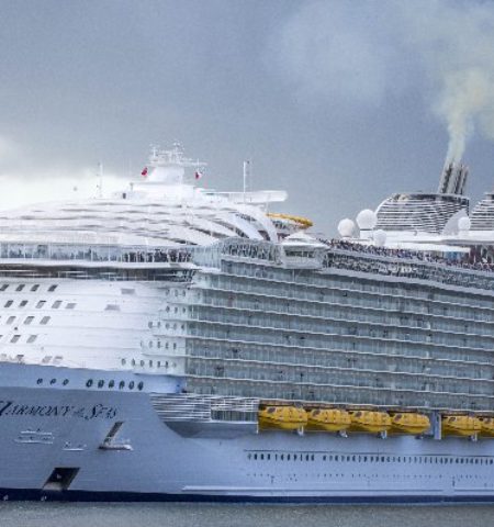 Picture Why Is the World’s Largest Cruise Ship Being Termed as the “Pollution Giant”?