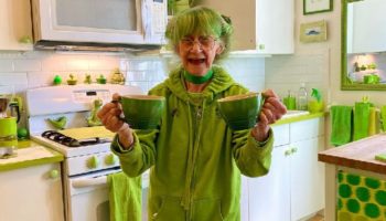 Picture Meet Elizabeth Sweetheart, the Green Lady of Brooklyn