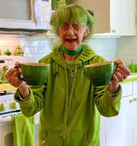 Picture Meet Elizabeth Sweetheart, the Green Lady of Brooklyn