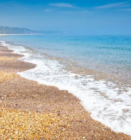 Picture 10 Most Amazing Pebble Beaches in the World