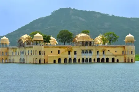 Picture Jaipur’s 300-year-old Jal Mahal palace sits in Man Sagar Lake